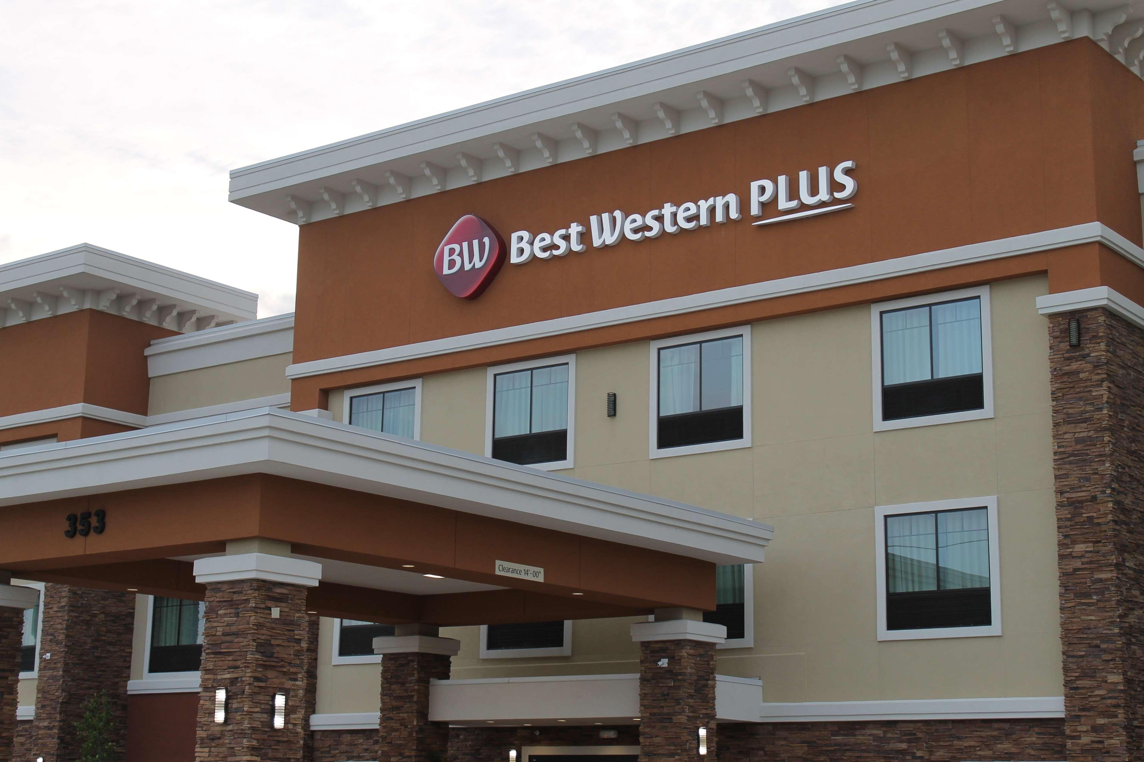 Best Western Plus Spring Inn & Suites Kültér fotó