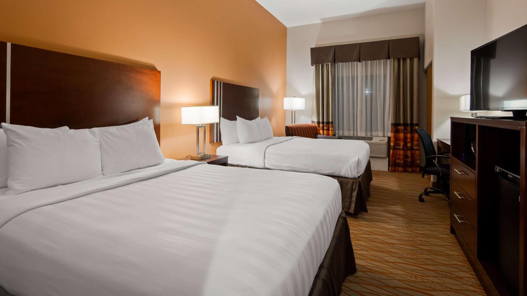 Best Western Plus Spring Inn & Suites Kültér fotó